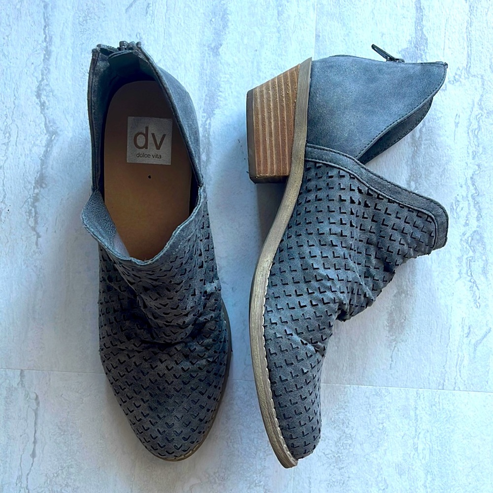 Women's Gray Ankle Boots - 8.5 size
